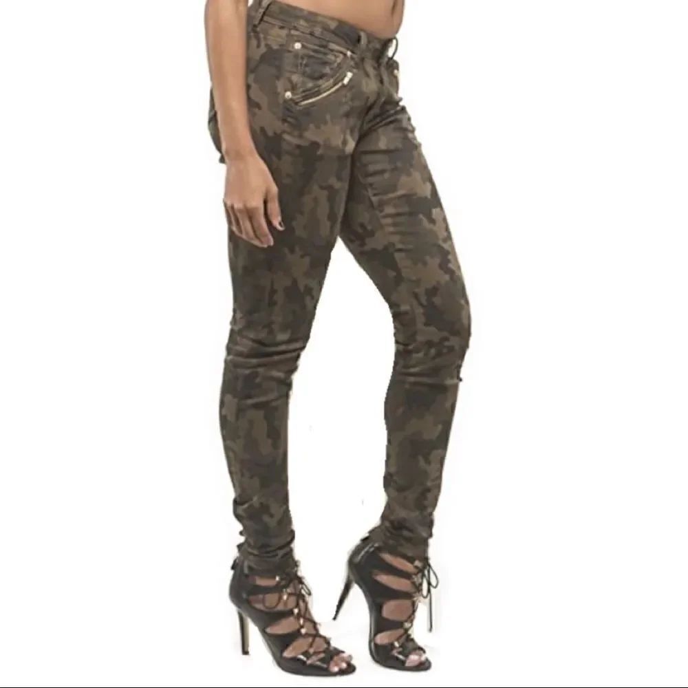 New! Poetic Justice Scarlett Camo Pants Sz 22
